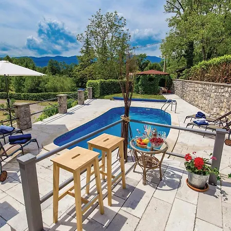 Gorgeous In Poljane With Sauna