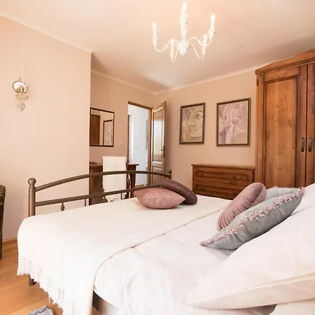 2 Bedroom Gorgeous In Poljane Ferienhaus *