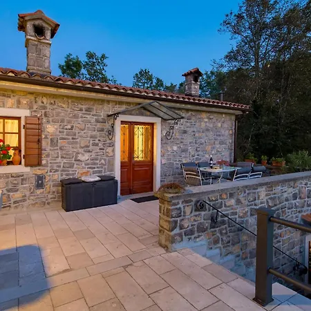 Дом отдыха Gorgeous In Poljane With Sauna Poljane