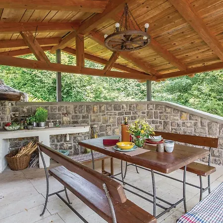 Дом отдыха Gorgeous In Poljane With Sauna Poljane