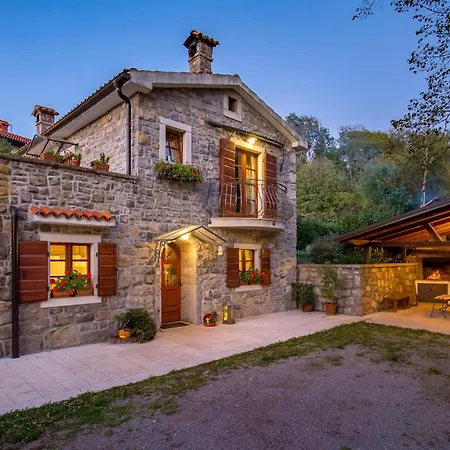 Gorgeous In Poljane With Sauna *