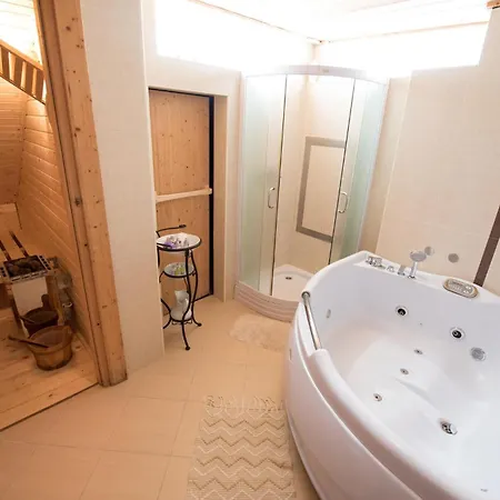 Дом отдыха Gorgeous In Poljane With Sauna